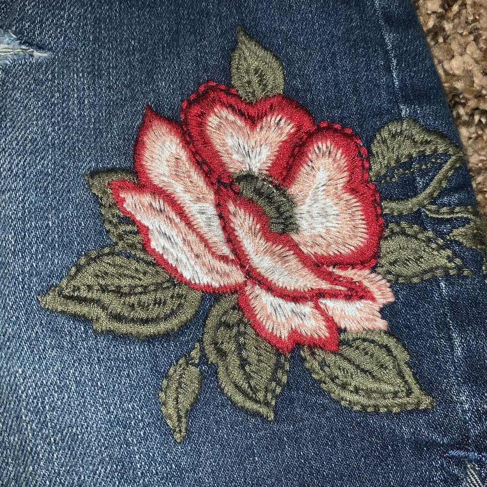 Women's Denim Skirt - Picture 5 of 6